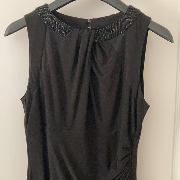 Ralph Lauren column gown with beaded neckline - Picture 10 of 11